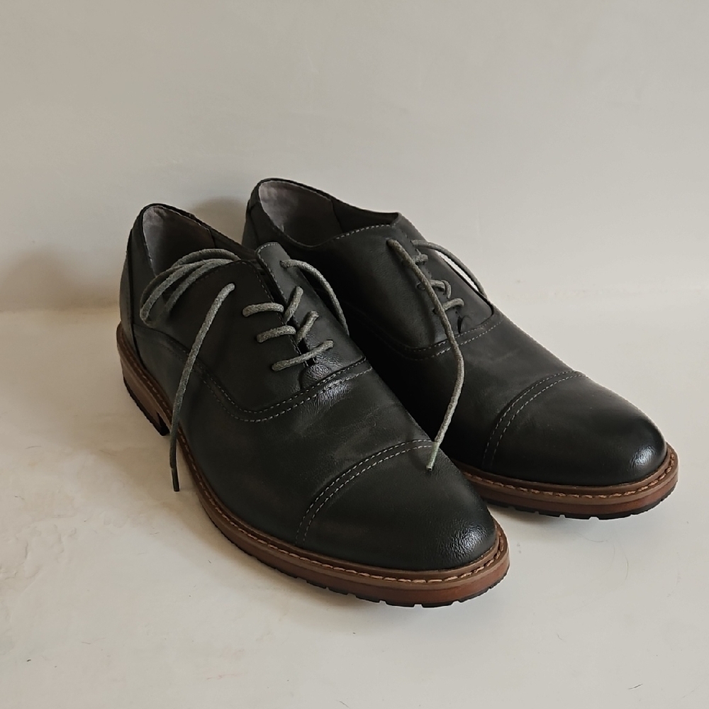 Perry Ellis Dark Gray Leather Oxfords